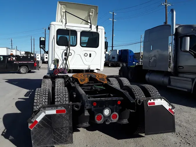 2019 FREIGHTLINER/MERCEDES CASCADIA 125