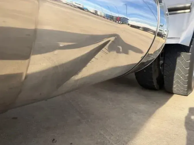 2020 Peterbilt 38939a44c98d00a3b3dfb5a69997d13ad01