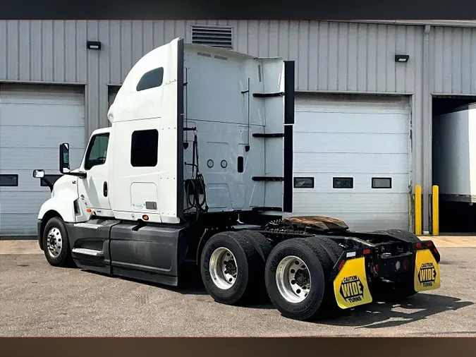 2022 INT LT625 6x4