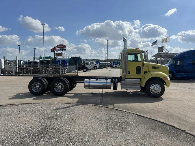 2020 Peterbilt 348