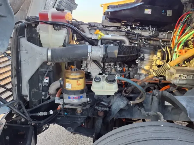 2018 FREIGHTLINER/MERCEDES CASCADIA 125
