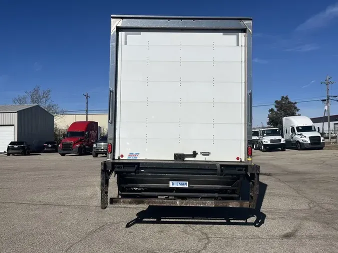 2019 Freightliner M2 106