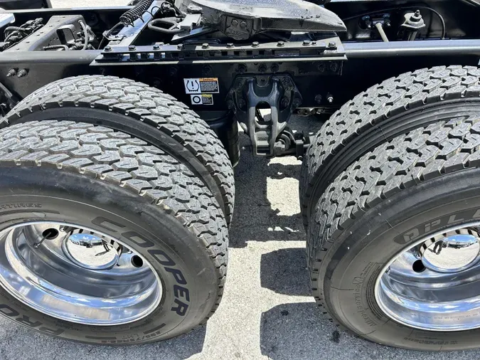 2022 Peterbilt 57939ae0bfdbf4dcfa7bb47a226f1ede9d6