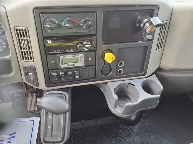 2019 NAVISTAR INTERNATIONAL 4300