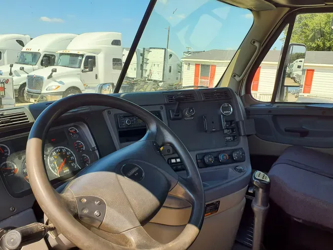 2016 FREIGHTLINER/MERCEDES CASCADIA 125