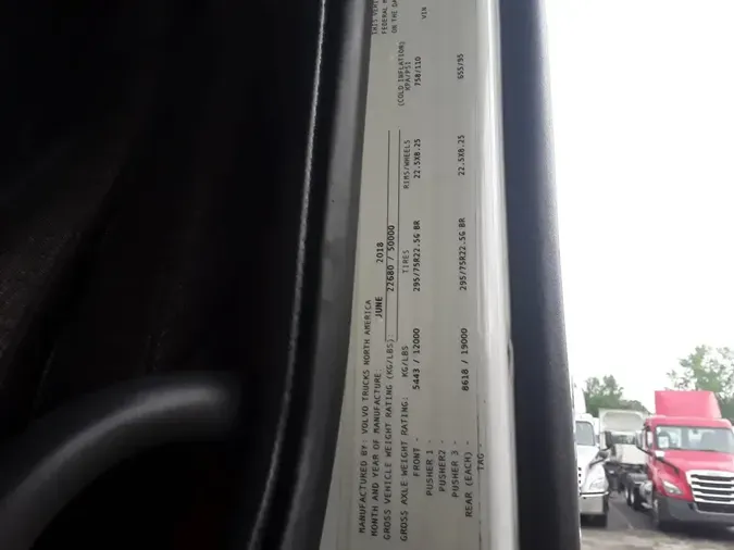 2019 VOLVO VNL64T-30039c1ed06945f0c573c85882201d30737