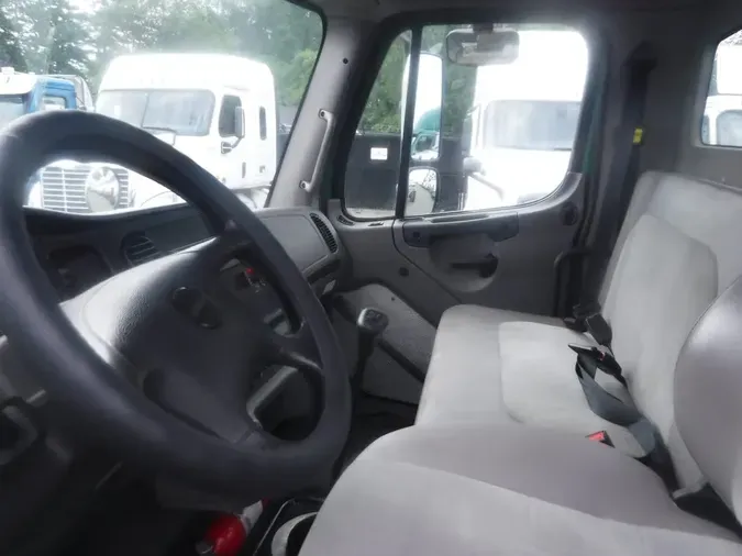 2020 FREIGHTLINER M2 106