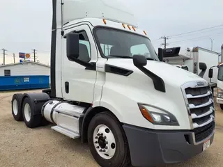 2019 FREIGHTLINER NEW CASCADIA 116