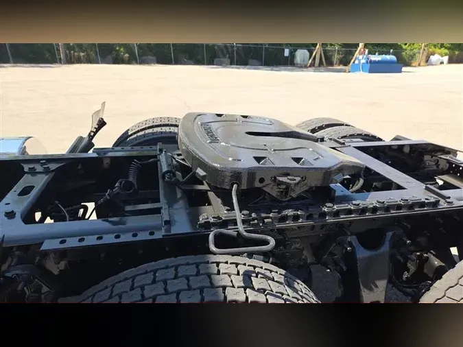2018 INTERNATIONAL RH613