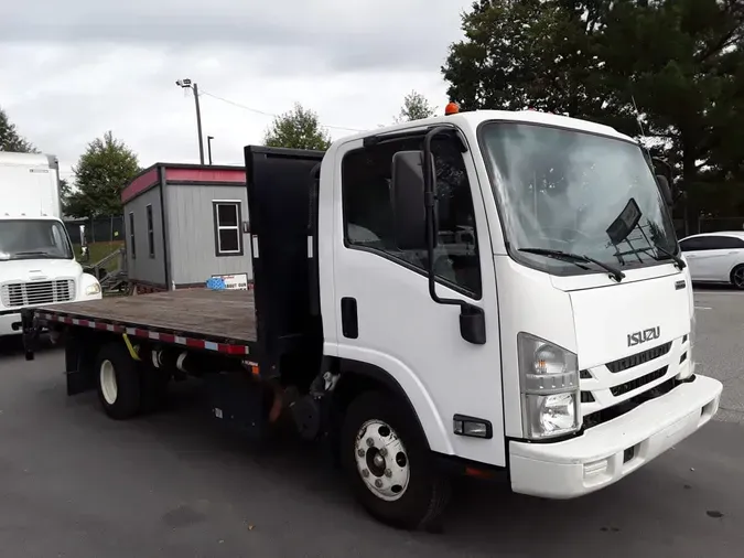 2019 ISUZU NPR HD