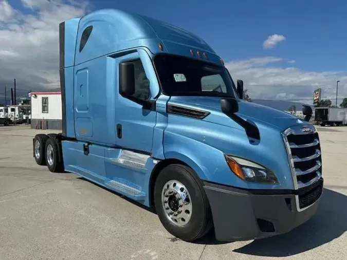 2021 Freightliner Cascadia