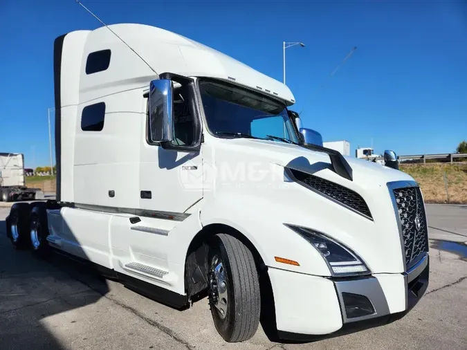 2025 VOLVO VNL64T76039cf66d396572d786ecd4e8adcb07f36