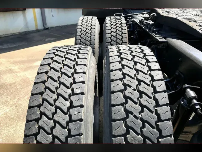 2019 INT LT625 6x4
