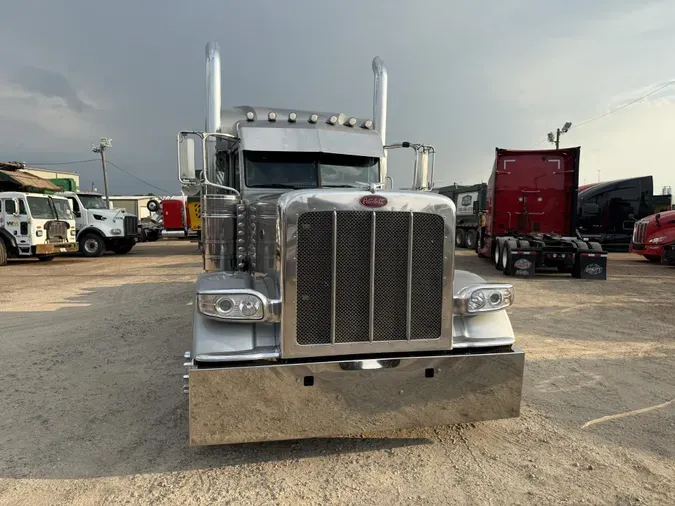 2023 Peterbilt 389