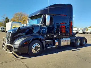 2019 VOLVO VNL64T-760