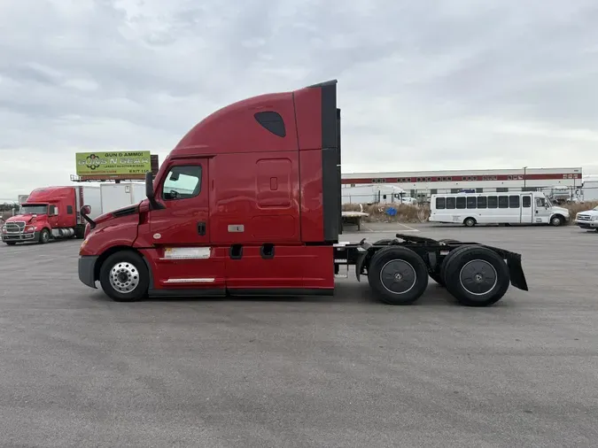 2022 Freightliner Cascadia