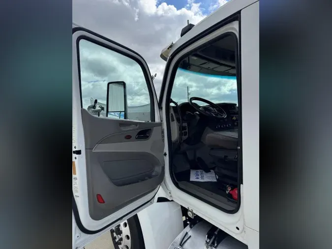 2020 Peterbilt 57939dff25aa95a59f4e9ba1cbf1655e866