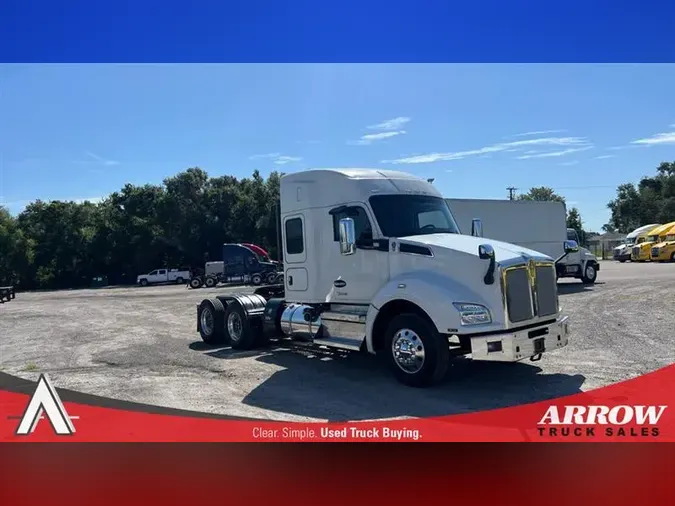 2022 KENWORTH T880