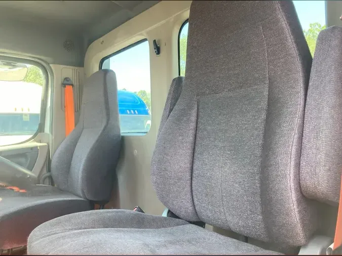 2020 FREIGHTLINER CASCADIA 125