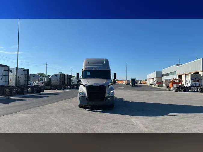 2024 Freightliner Cascadia 126