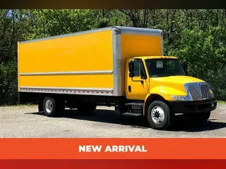 2018 International 4300 SBA 4X2