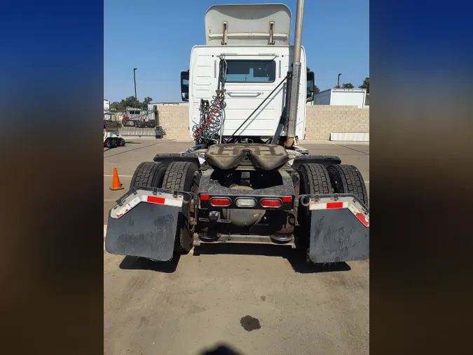 2017 VOLVO VNM42TRACTOR