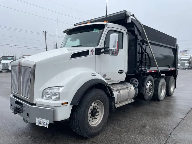 2021 Kenworth T880