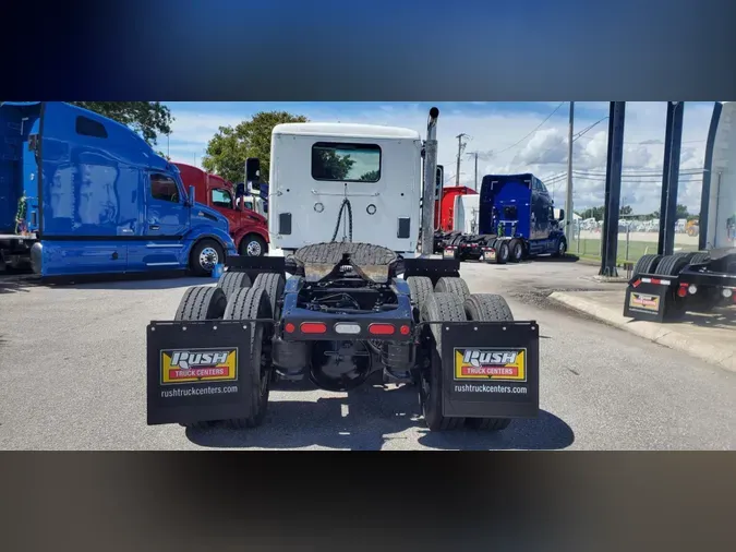 2020 Peterbilt 567
