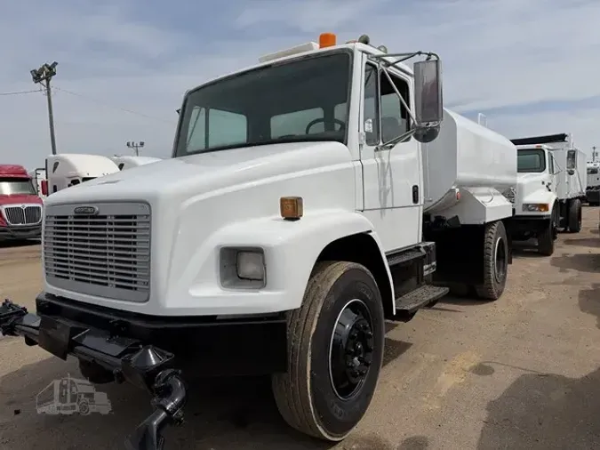 1997 FREIGHTLINER FL7039faf8fdbe4aae8dbddad5cf3ef63ab2