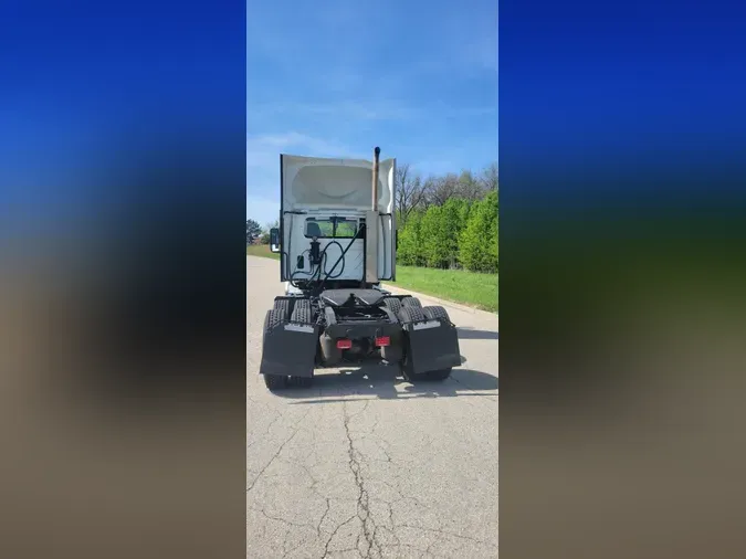 2021 International LT625