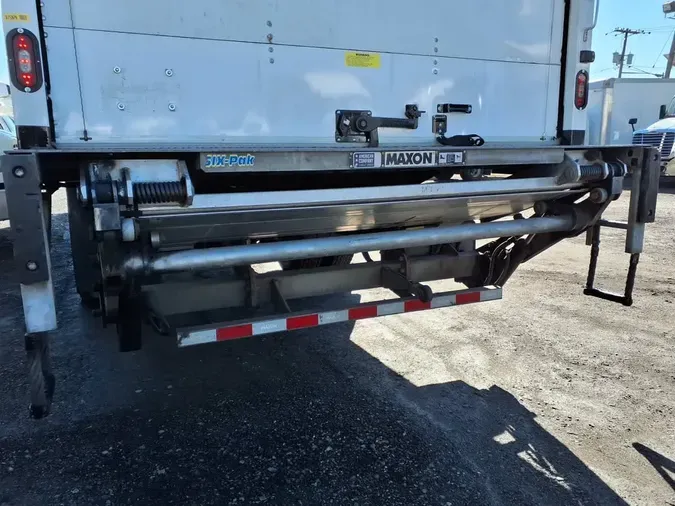 2019 FREIGHTLINER/MERCEDES M2 106