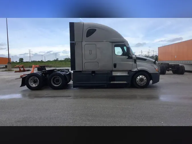 2024 Freightliner Cascadia