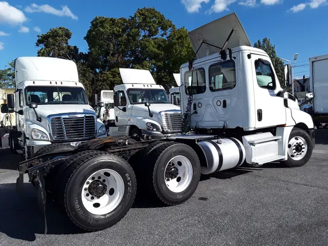 2019 FREIGHTLINER/MERCEDES NEW CASCADIA PX12664