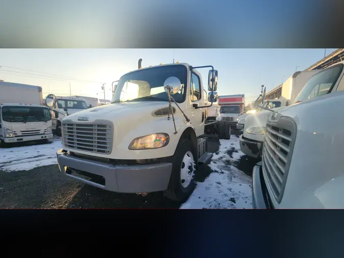 2019 FREIGHTLINER/MERCEDES M2 106