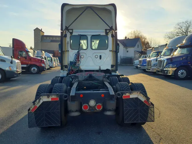 2019 FREIGHTLINER/MERCEDES CASCADIA 125