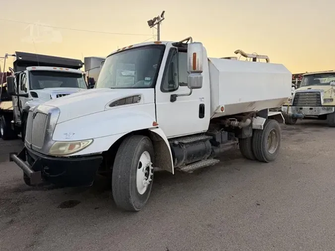2004 INTERNATIONAL DURASTAR 43003a0c8e0ddd9d181062f6ea9d889f1153