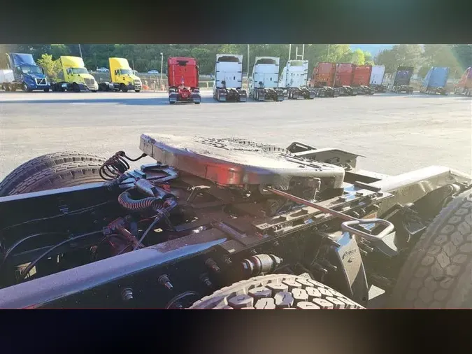 2022 FREIGHTLINER CA126