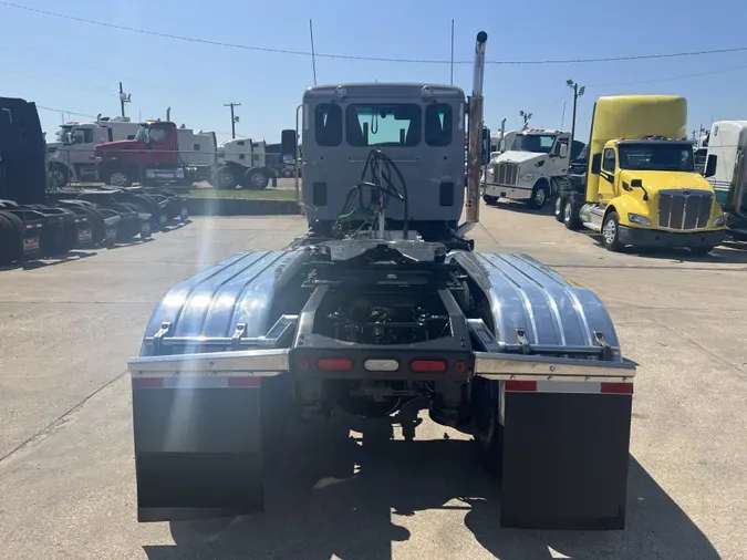 2023 Peterbilt 567