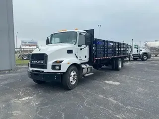 2022 MACK MD74