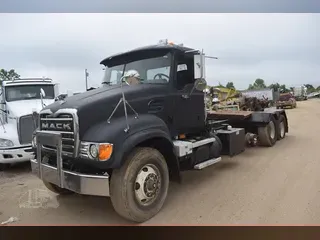 2006 MACK GRANITE CV713
