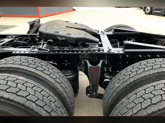 2020 INT LT625 6x43a15d3383310c14774de1c90a94677b1