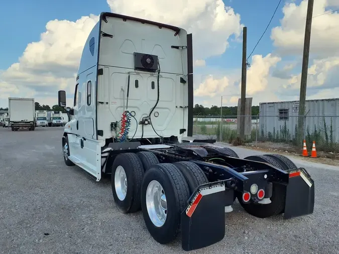 2020 FREIGHTLINER CASCADIA 125