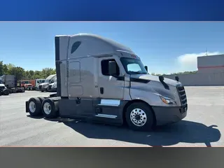 2025 Freightliner Cascadia 126