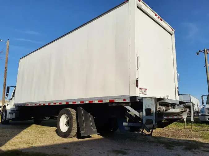 2018 FREIGHTLINER/MERCEDES M2 106