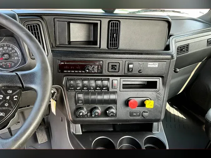 2020 INT LT625 6x4