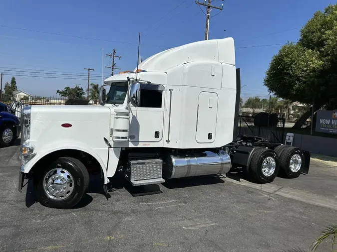 2016 Peterbilt 389