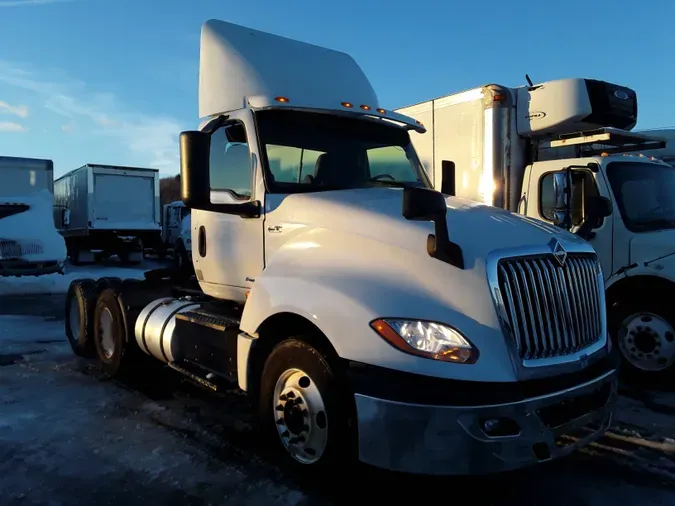 2018 NAVISTAR INTERNATIONAL LT625 DAYCAB T/A