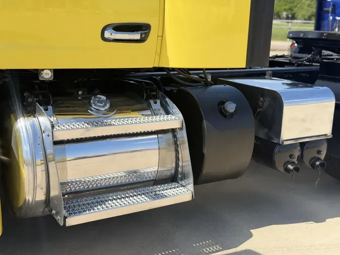 2022 Peterbilt 579