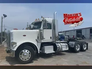2019 PETERBILT 389