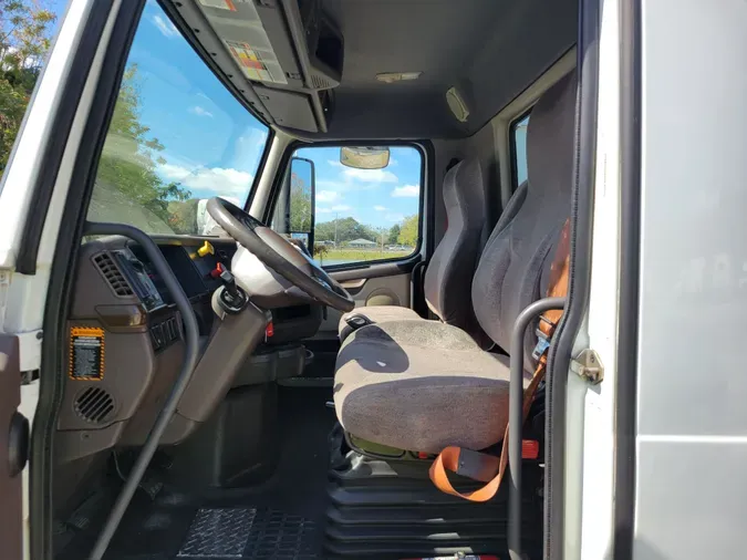 2017 VOLVO VNL64TRACTOR